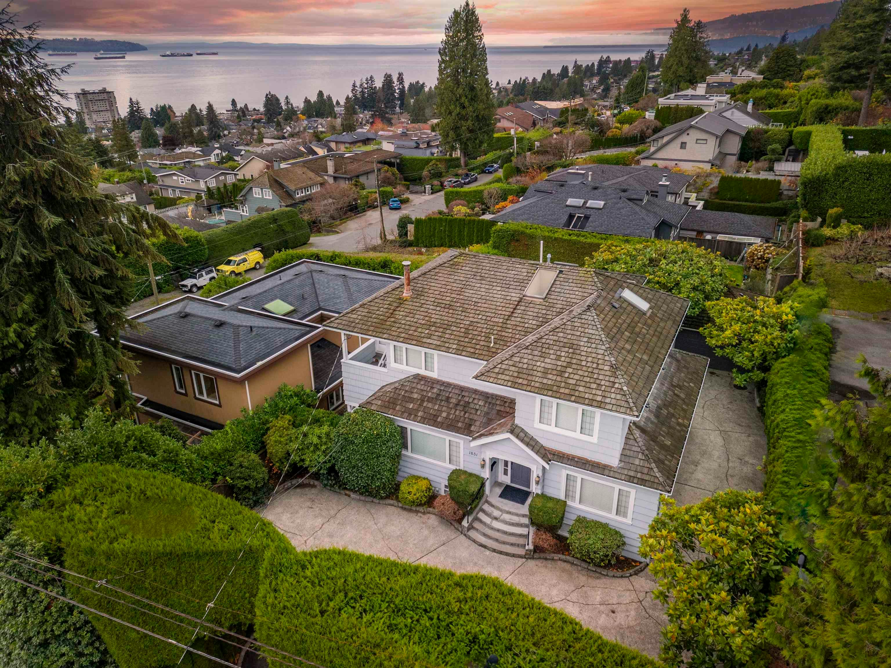 1631 22nd Street, West Vancouver, BC, V7V 4E2 - 38