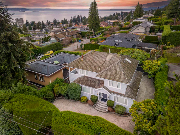1631 22nd Street, West Vancouver, BC, V7V 4E2 - 38
