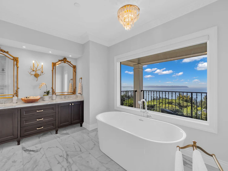 4135 Burkehill Place, West Vancouver, BC, V7V 3M8 - 22