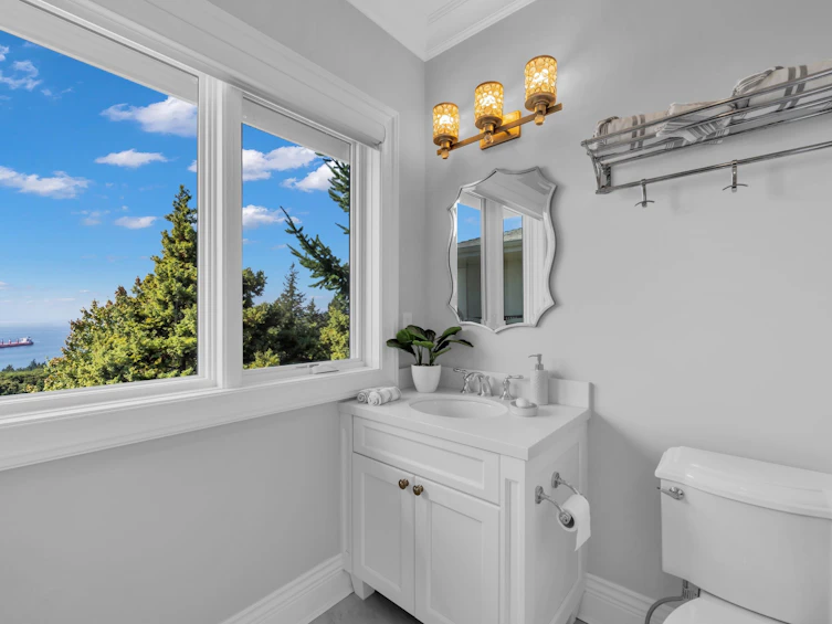 4135 Burkehill Place, West Vancouver, BC, V7V 3M8 - 29