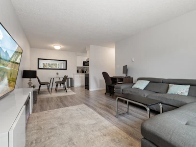 115-45598 Mcintosh Drive - 3