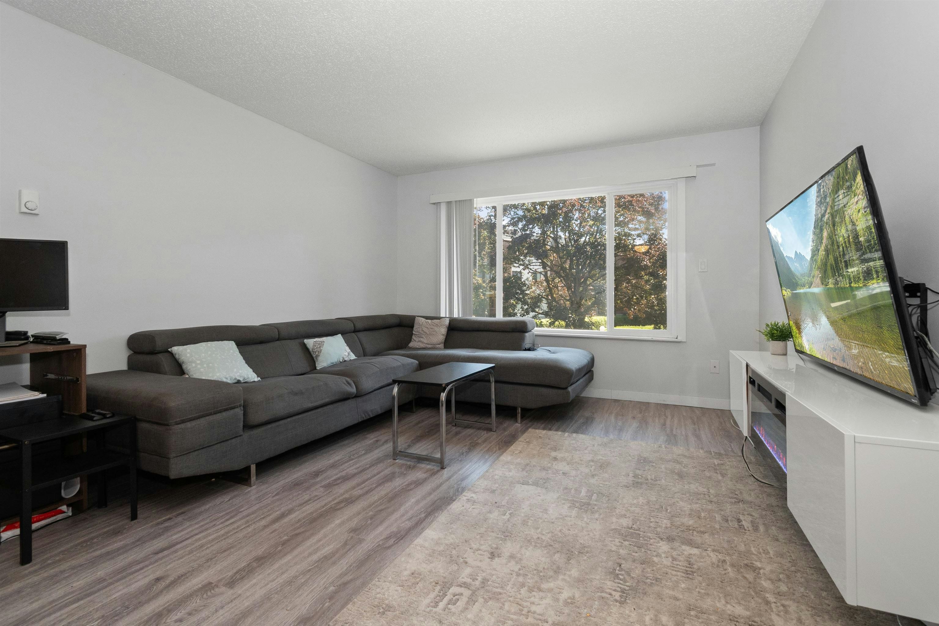 115-45598 Mcintosh Drive - 4