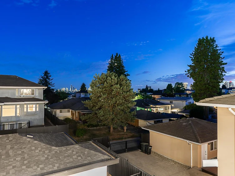 1-6210 Curtis Street, Burnaby, BC, V5B 2A5 - 16