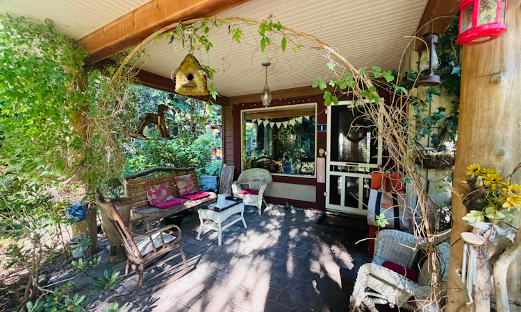 1-1131 Emery Road
