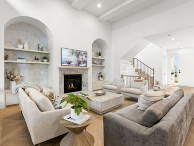 944 Caithness Crescent - 4