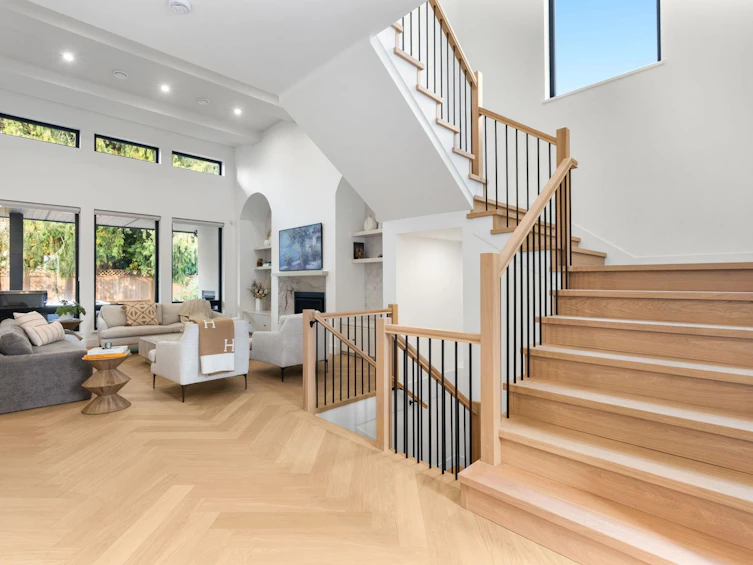 944 Caithness Crescent, Port Moody, BC, V3H 1C6 - 2