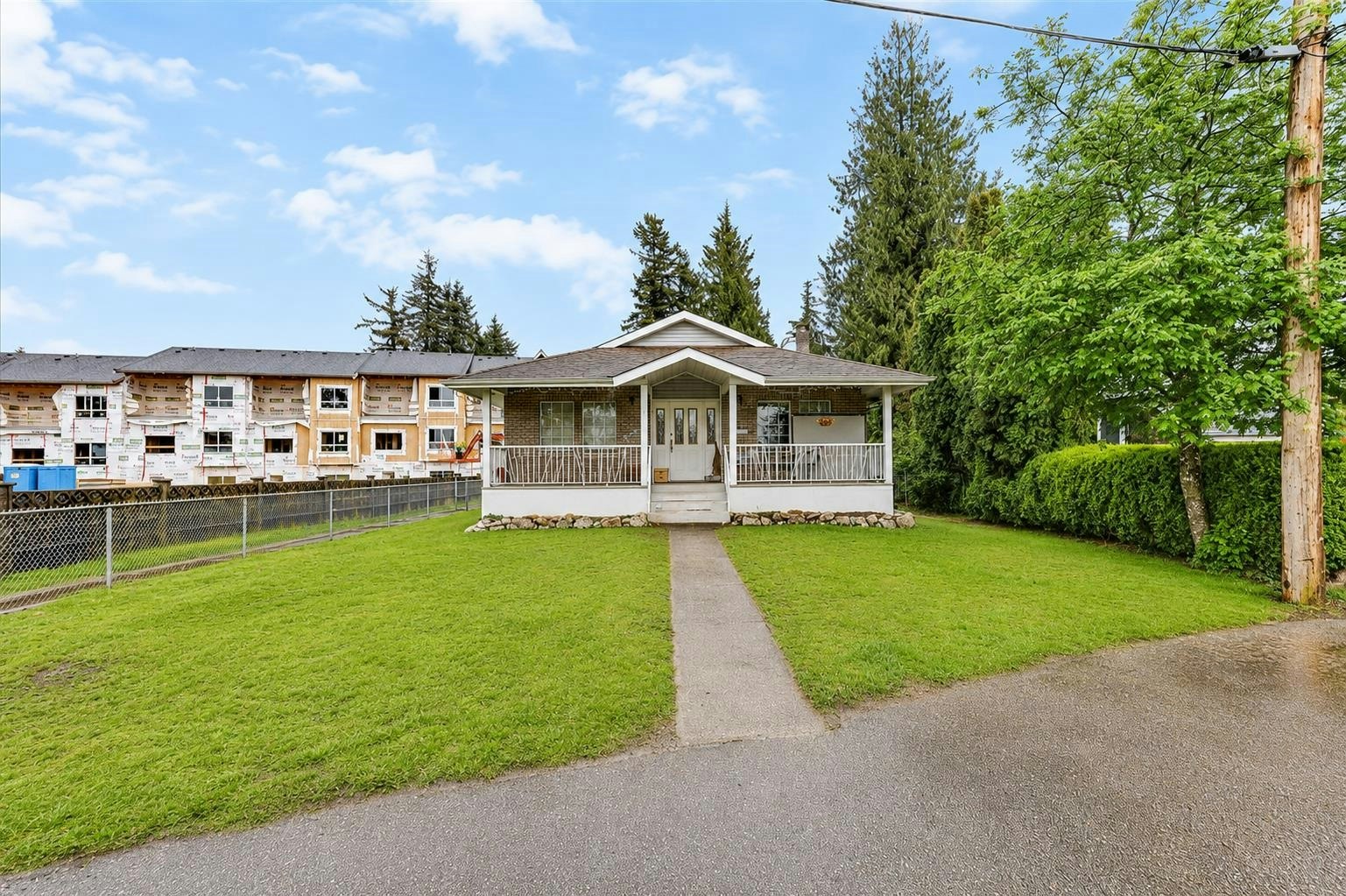 31960 Royal Crescent, Abbotsford, BC, V2T 2J3