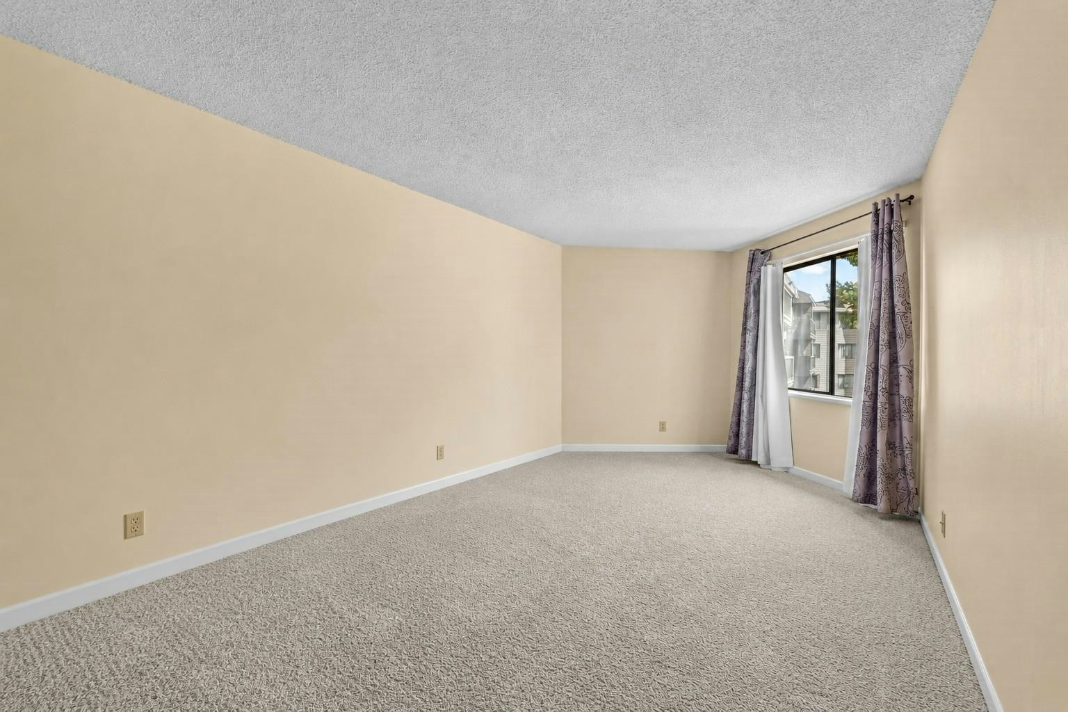 211-8400 Lansdowne Road, Richmond, BC, V6X 3G3 - 13