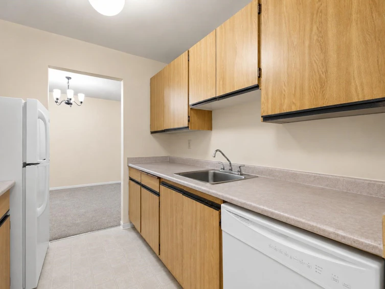 211-8400 Lansdowne Road, Richmond, BC, V6X 3G3 - 11
