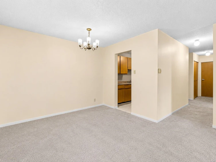 211-8400 Lansdowne Road, Richmond, BC, V6X 3G3 - 8