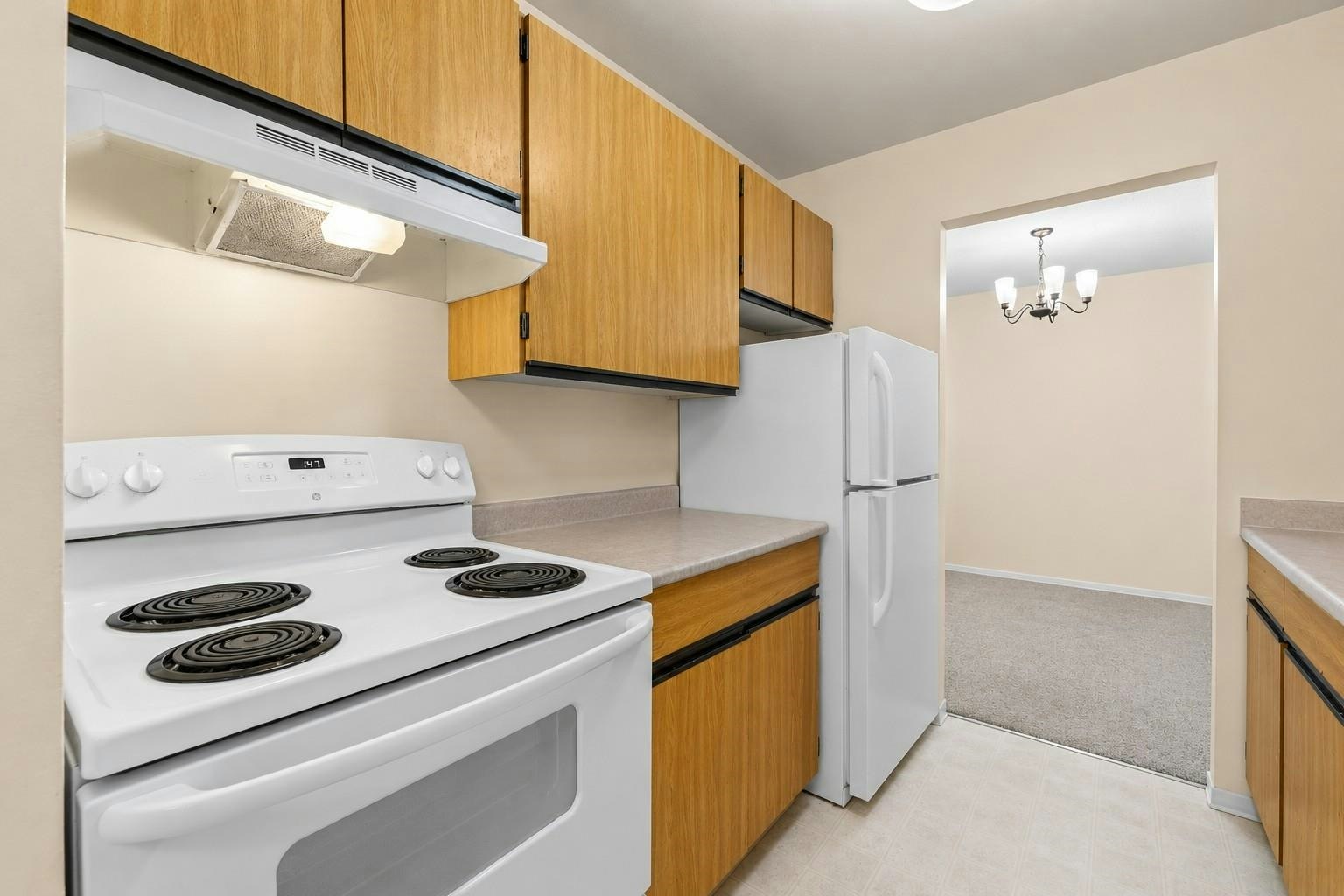 211-8400 Lansdowne Road, Richmond, BC, V6X 3G3 - 10