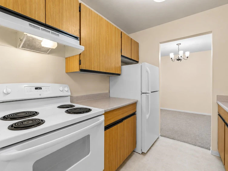 211-8400 Lansdowne Road, Richmond, BC, V6X 3G3 - 10