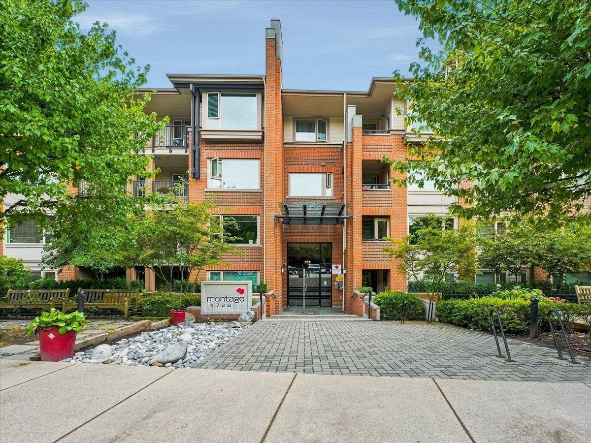 401-4728 Dawson Street, Burnaby, BC, V5C 0A9