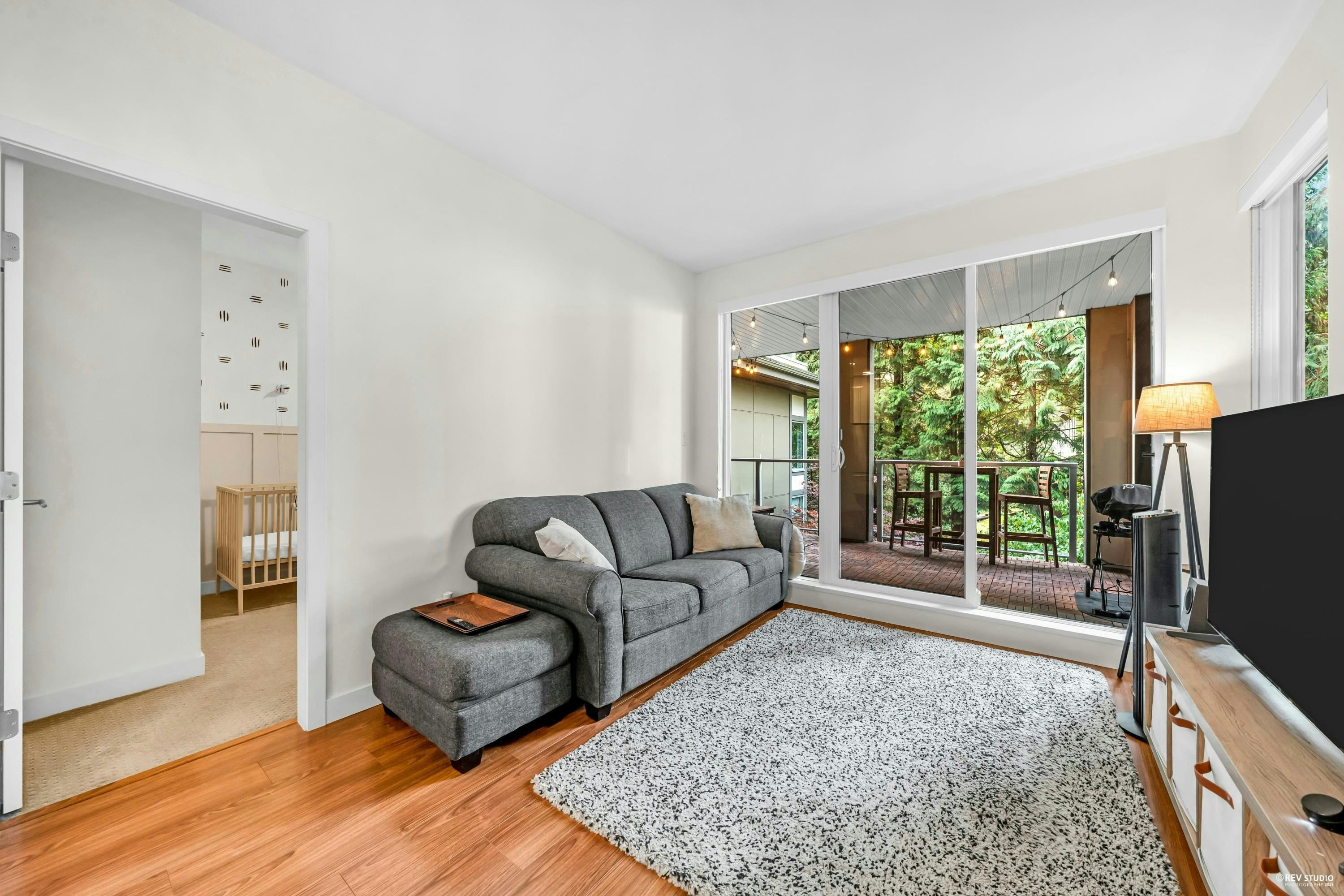 201-5460 Broadway, Burnaby, BC, V5B 0B4 - 15