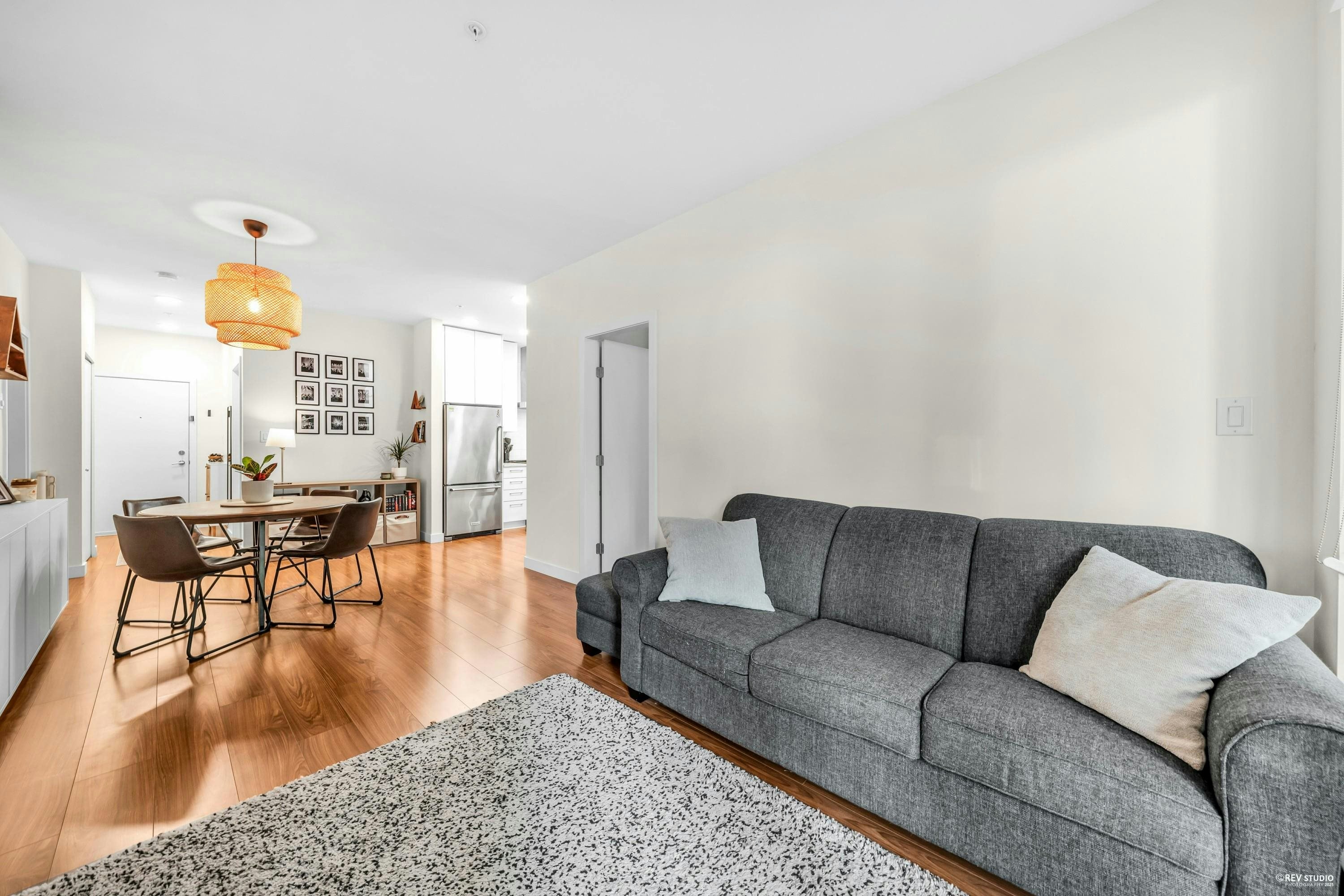 201-5460 Broadway, Burnaby, BC, V5B 0B4 - 13