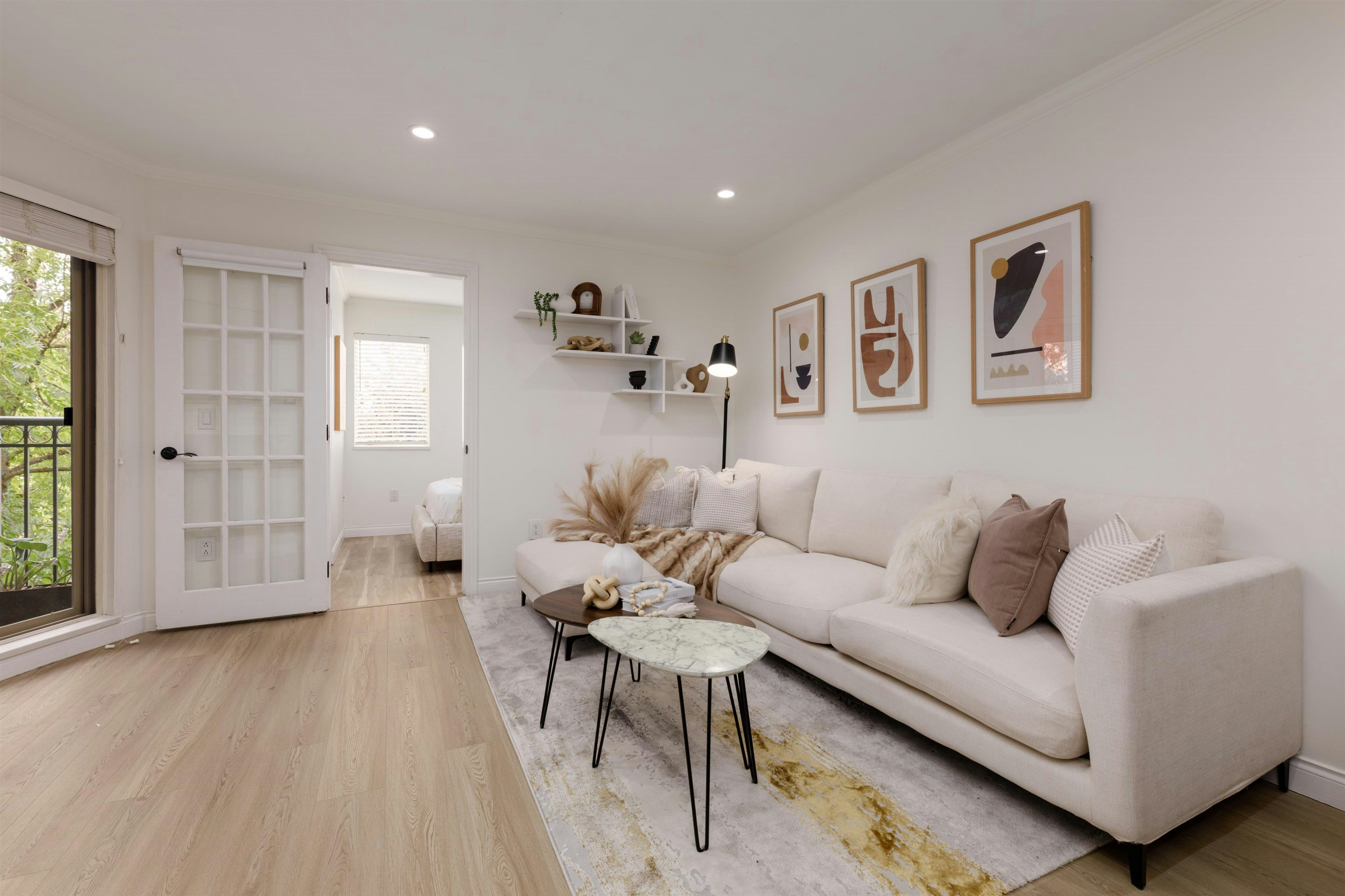 305-688 E 16th Avenue, Vancouver, BC, V5T 2V4