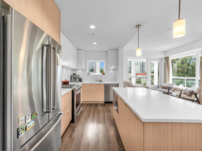 412-2188 Madison Avenue - 2