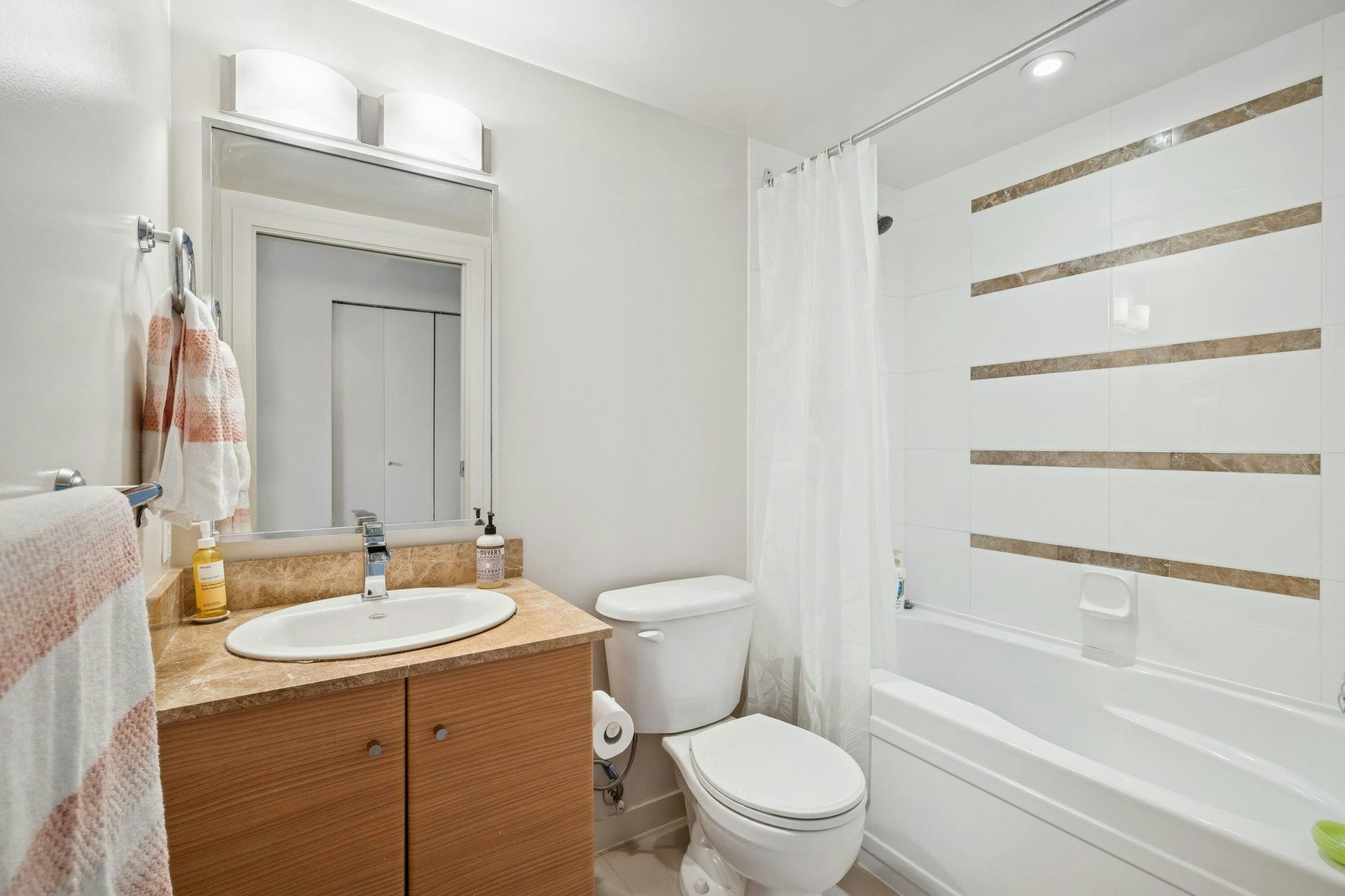 502-977 Mainland Street, Vancouver, BC, V6B 1T2 - 7