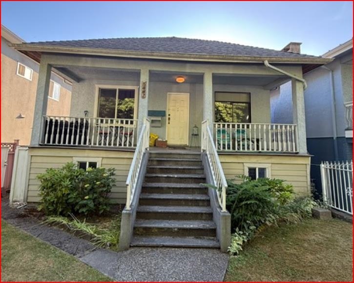 5441 Dundee Street, Vancouver, BC, V5R 3T8