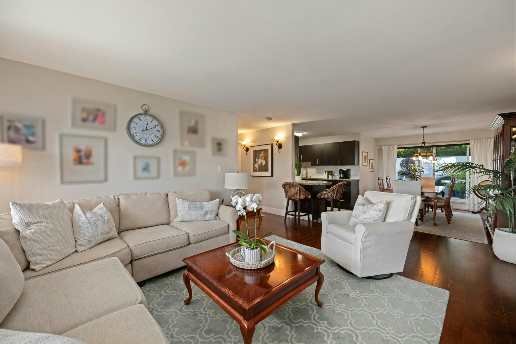 204-15070 Prospect Avenue, Surrey, BC, V4B 2B7 - 11
