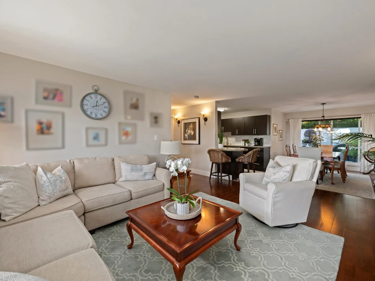 204-15070 Prospect Avenue, Surrey, BC, V4B 2B7 - 11
