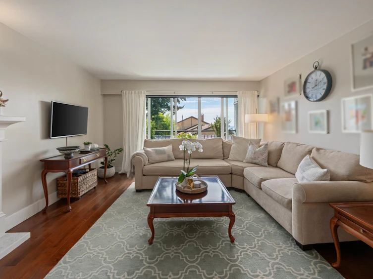 204-15070 Prospect Avenue, Surrey, BC, V4B 2B7 - 10