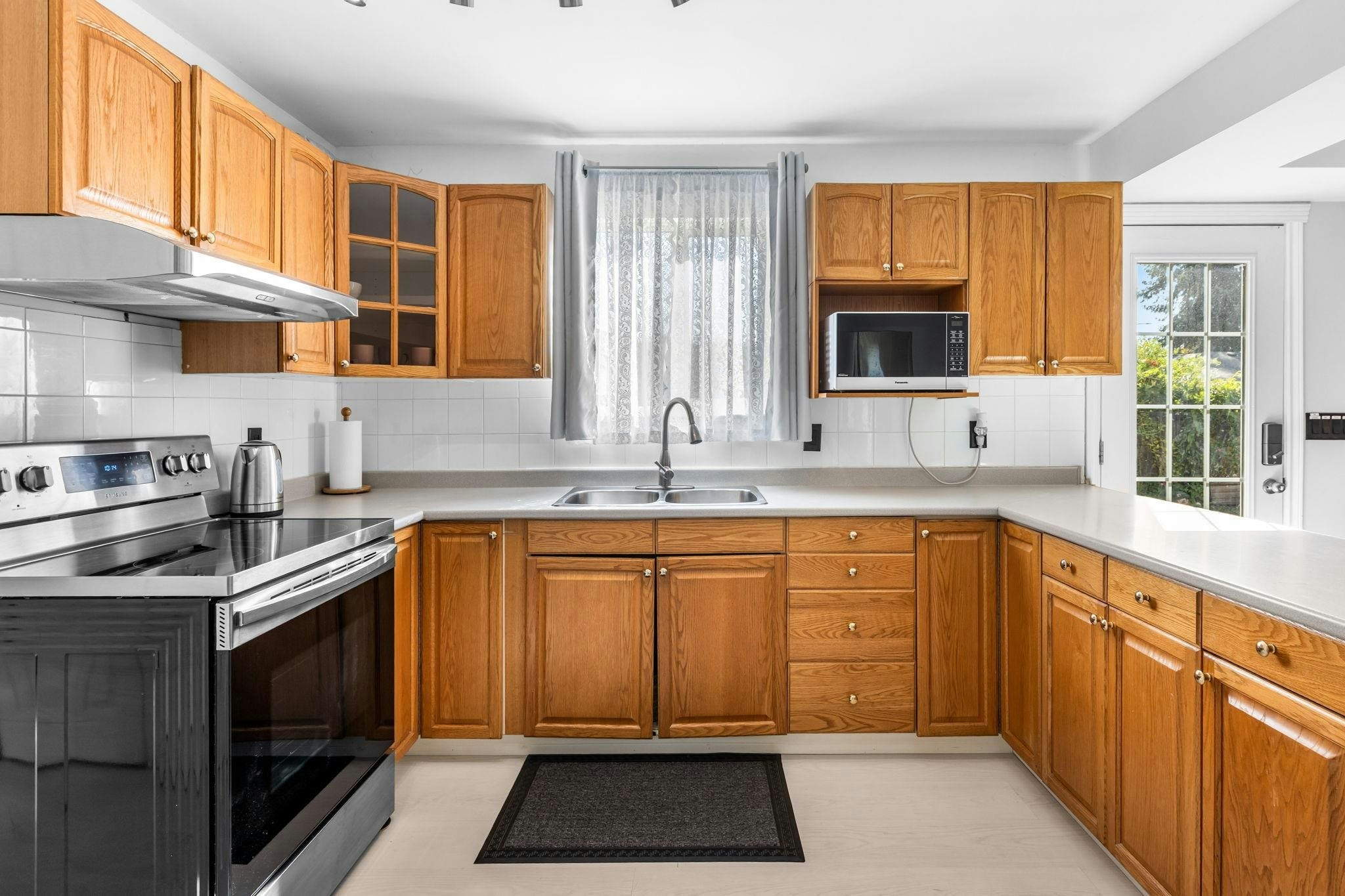 1728 Pekrul Place, Port Coquitlam, BC, V3C 6A7 - 24