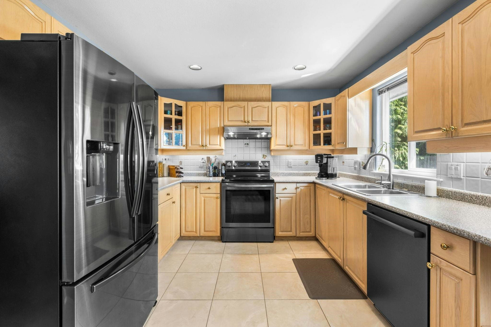 1728 Pekrul Place, Port Coquitlam, BC, V3C 6A7 - 10