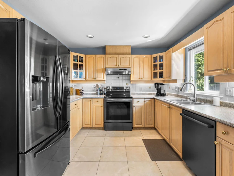 1728 Pekrul Place, Port Coquitlam, BC, V3C 6A7 - 10