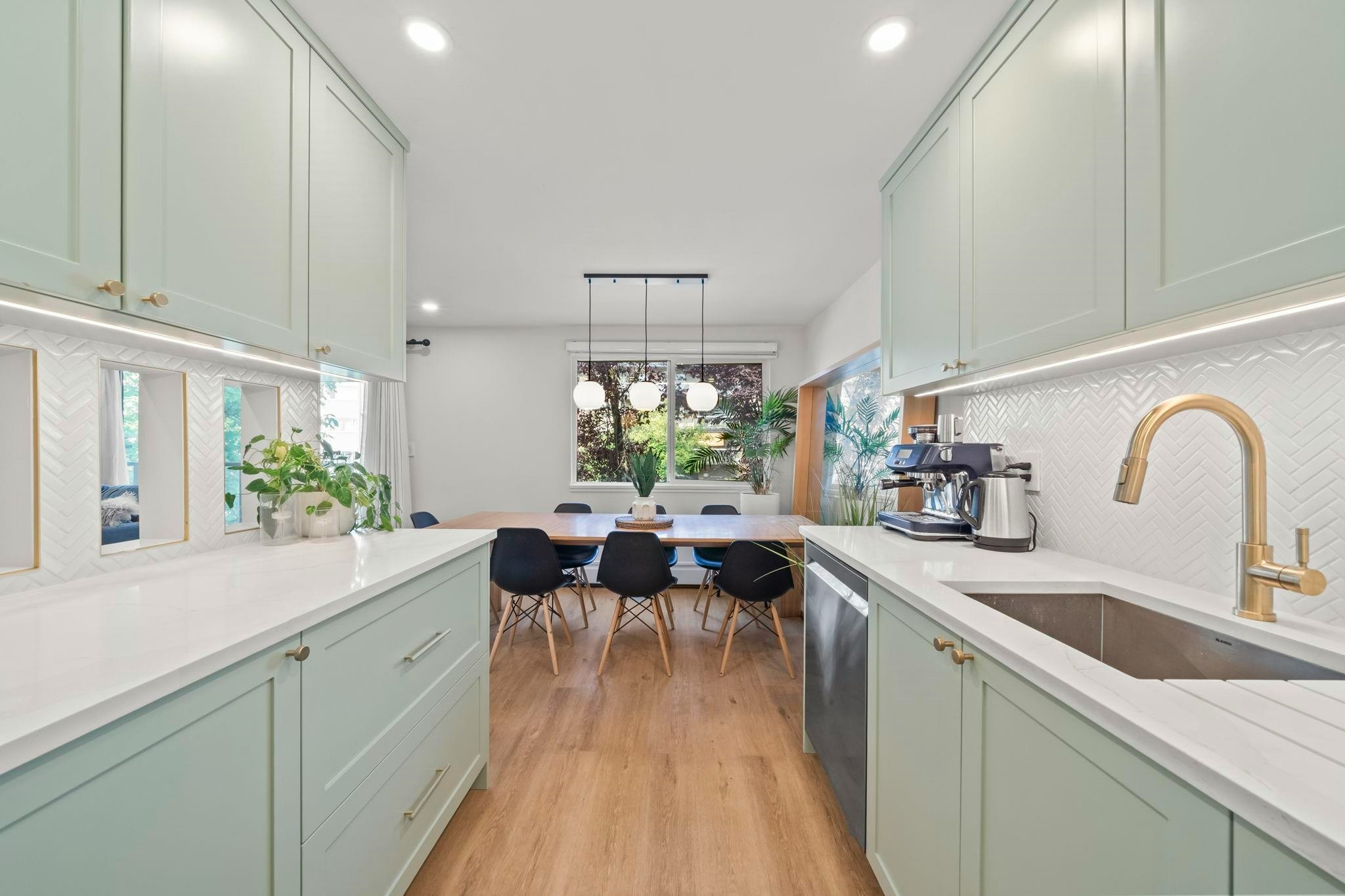 206-327 W 2nd Street - 3