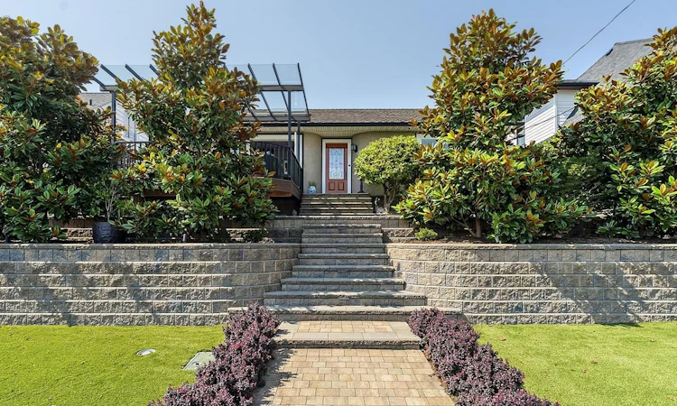 1707 Nanaimo Street