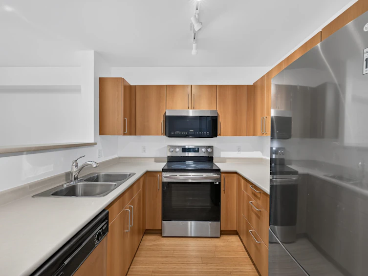 301-3575 Euclid Avenue Avenue, Vancouver, BC, V5R 6H5 - 5