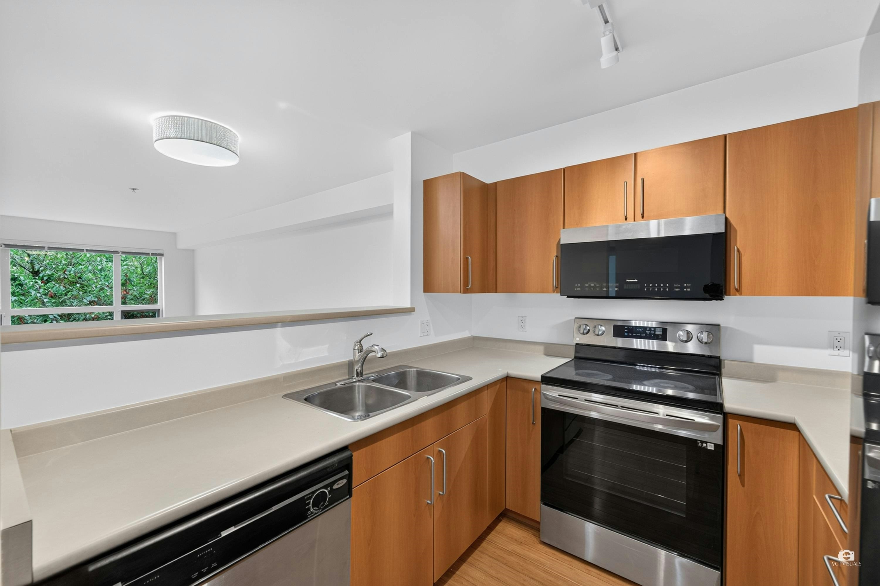 301-3575 Euclid Avenue Avenue, Vancouver, BC, V5R 6H5 - 6