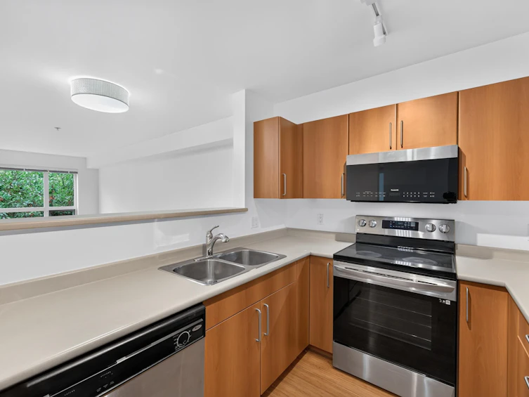 301-3575 Euclid Avenue Avenue, Vancouver, BC, V5R 6H5 - 6