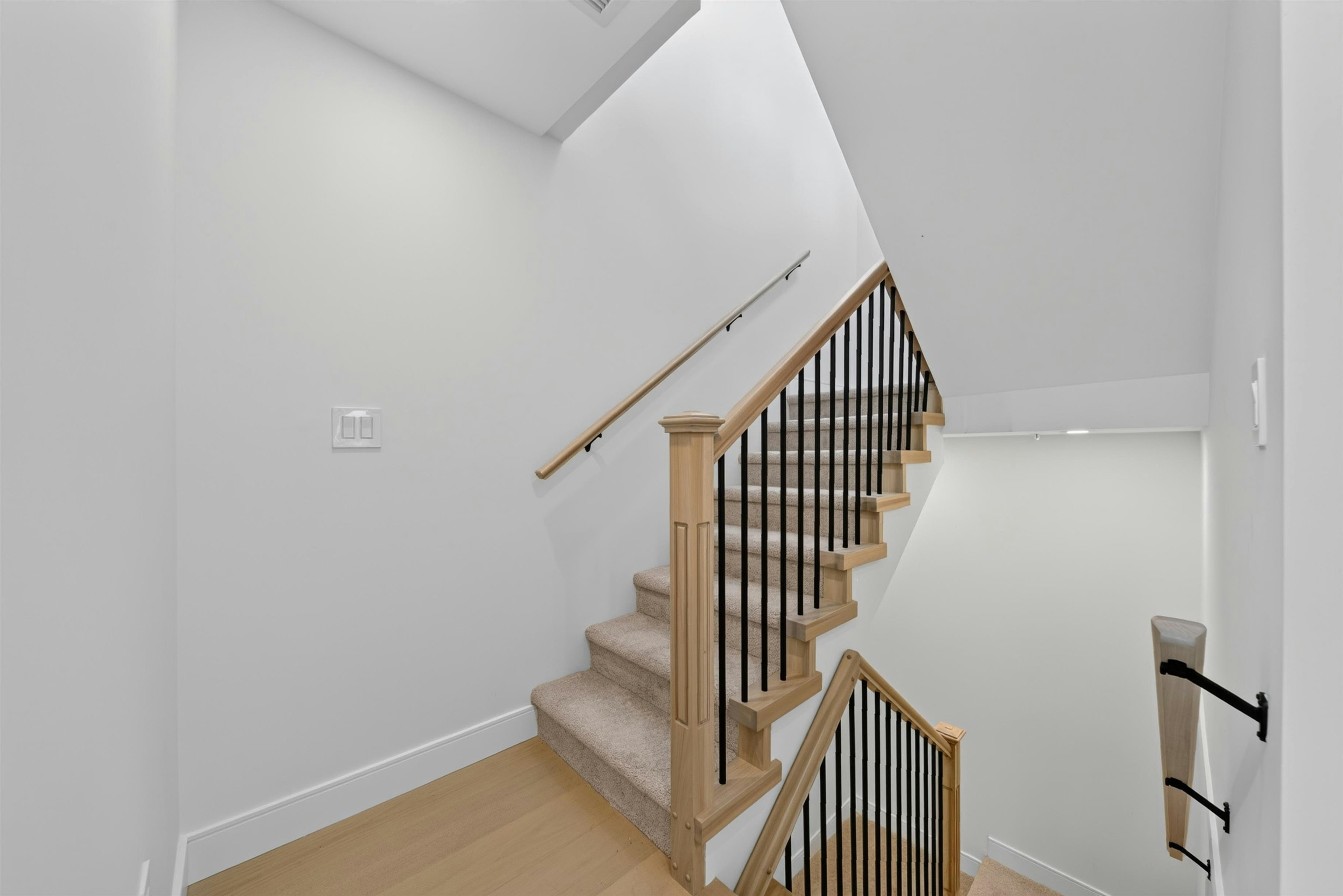 208-918 W 32nd Avenue, Vancouver, BC, V5Z 0L3 - 10