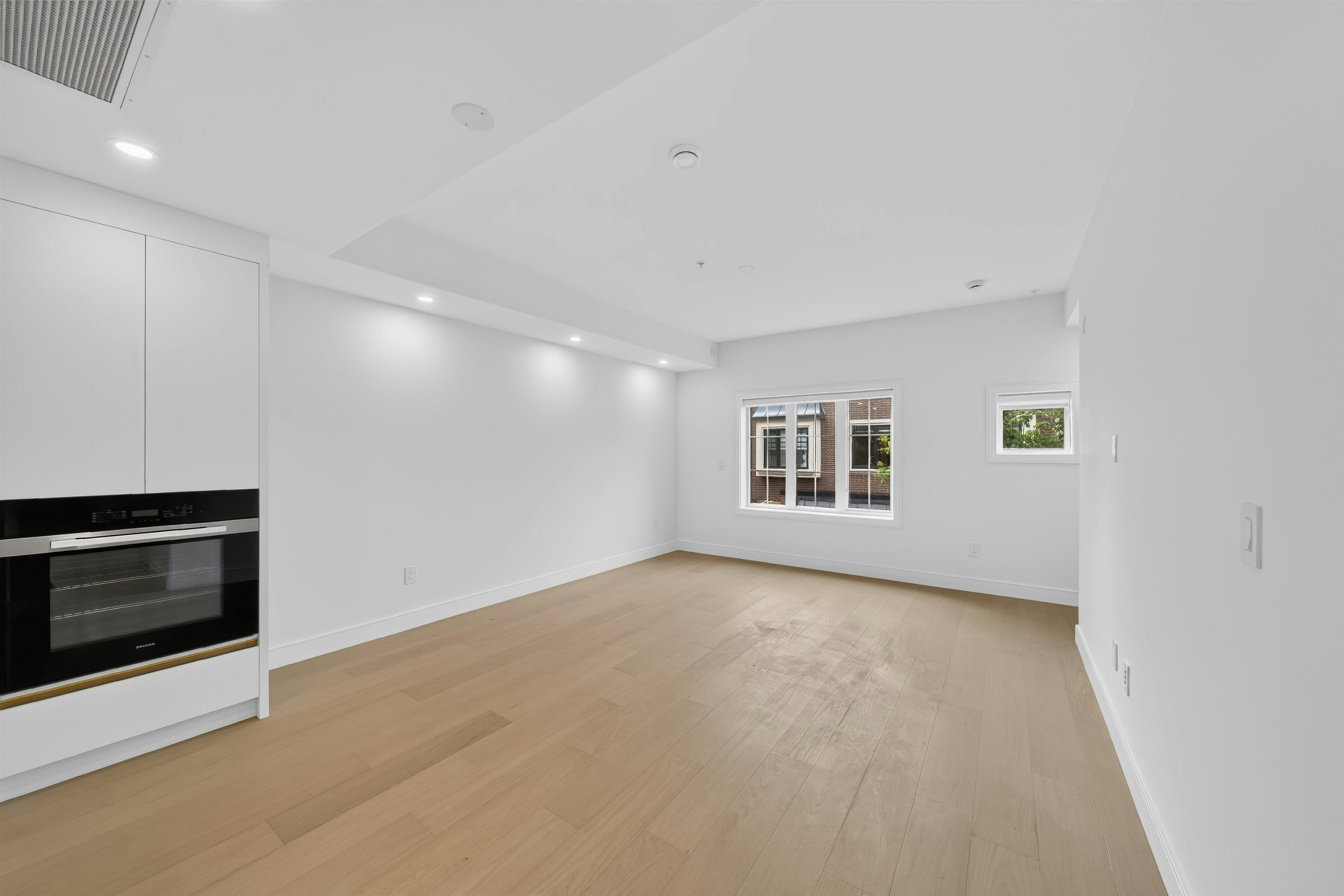 208-918 W 32nd Avenue, Vancouver, BC, V5Z 0L3 - 7