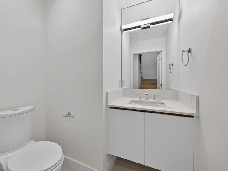 208-918 W 32nd Avenue, Vancouver, BC, V5Z 0L3 - 9
