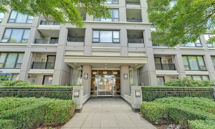 405-7138 Collier Street
