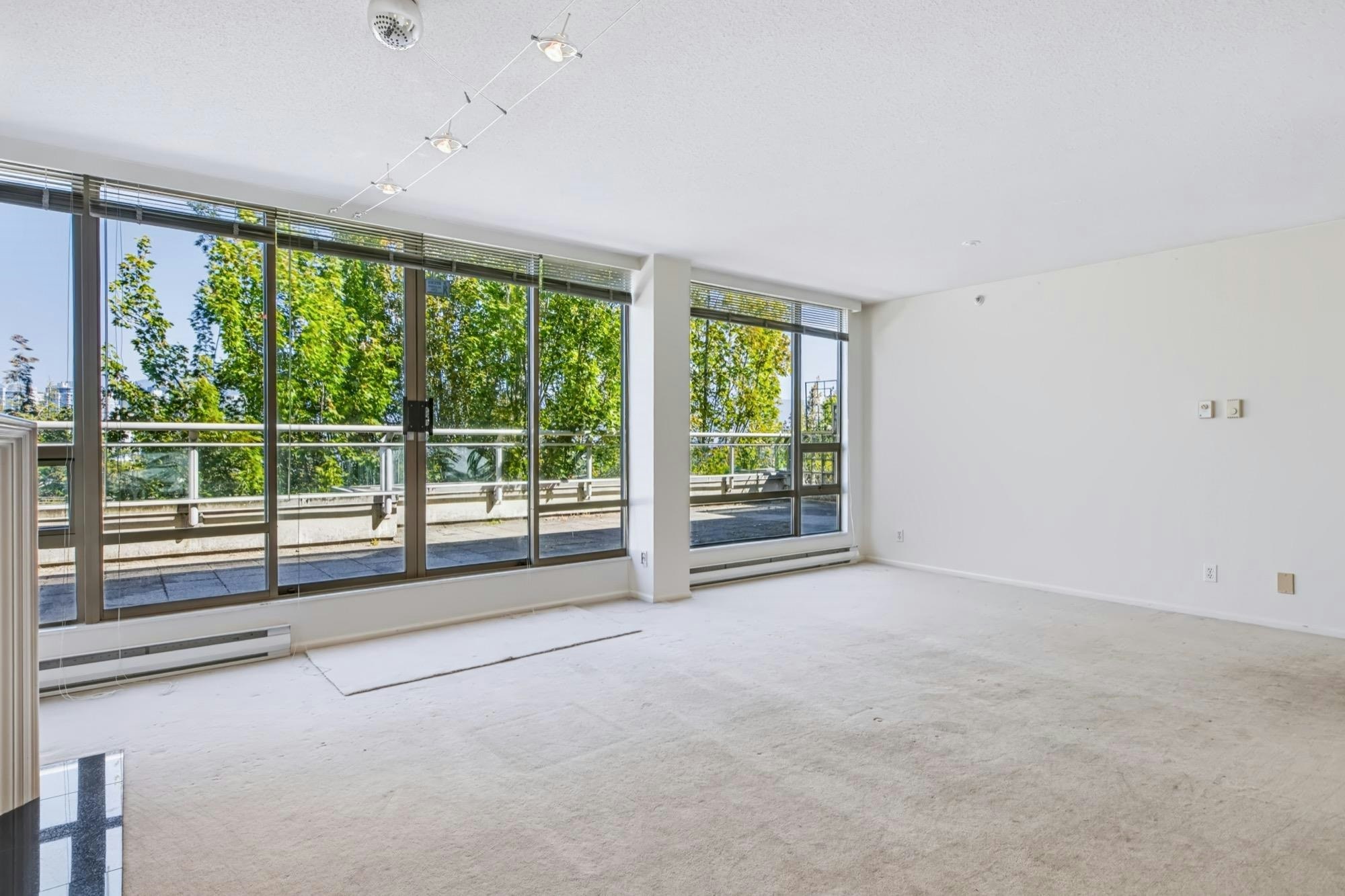 PH1-2438 Heather Street - 3