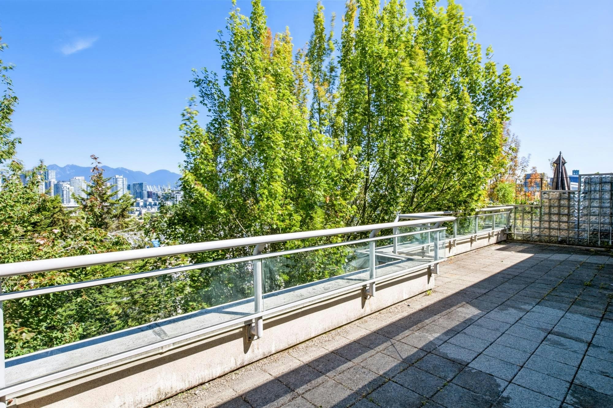 PH1-2438 Heather Street, Vancouver, BC, V5Z 3H9 - 24