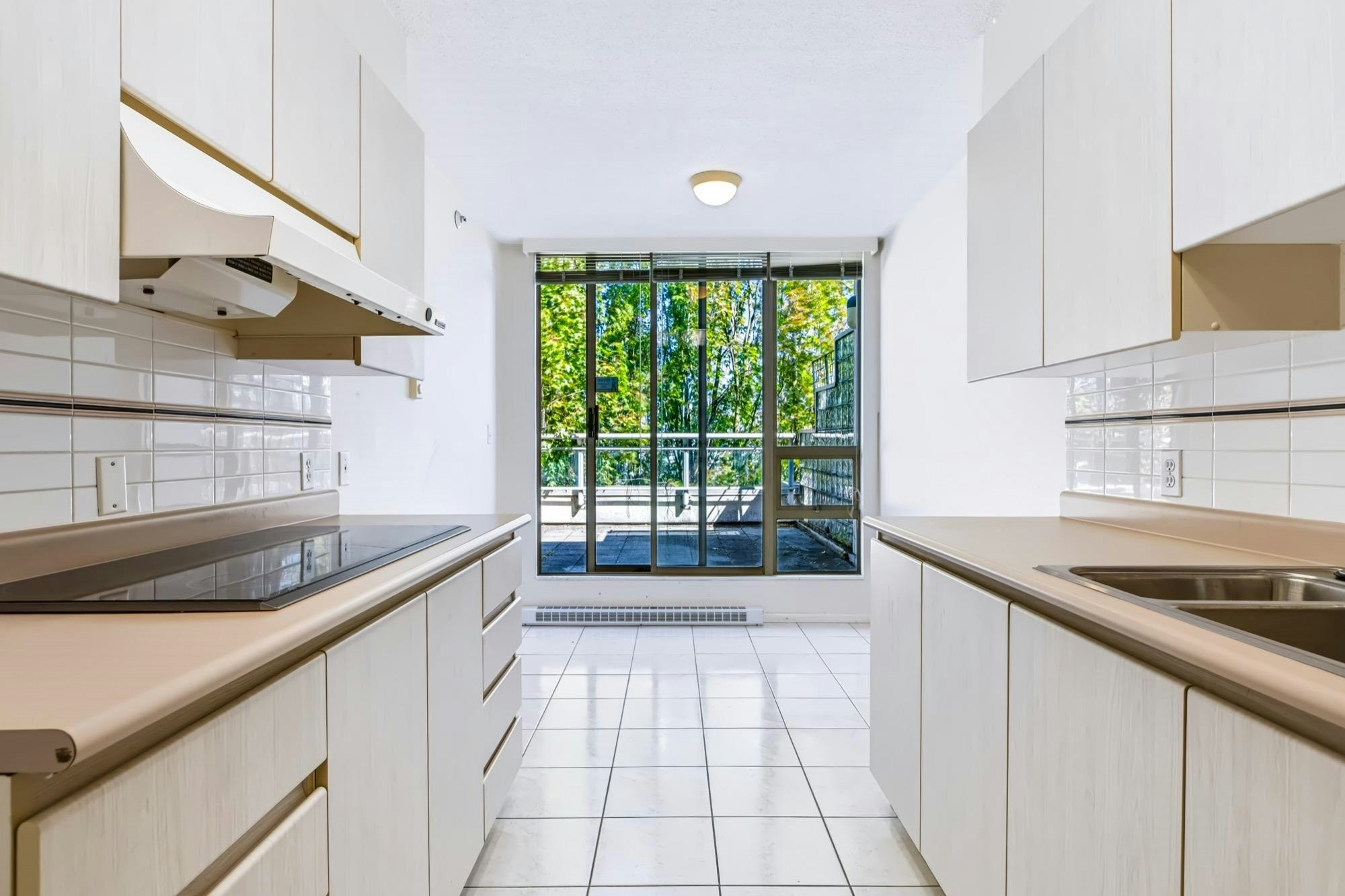 PH1-2438 Heather Street, Vancouver, BC, V5Z 3H9 - 11