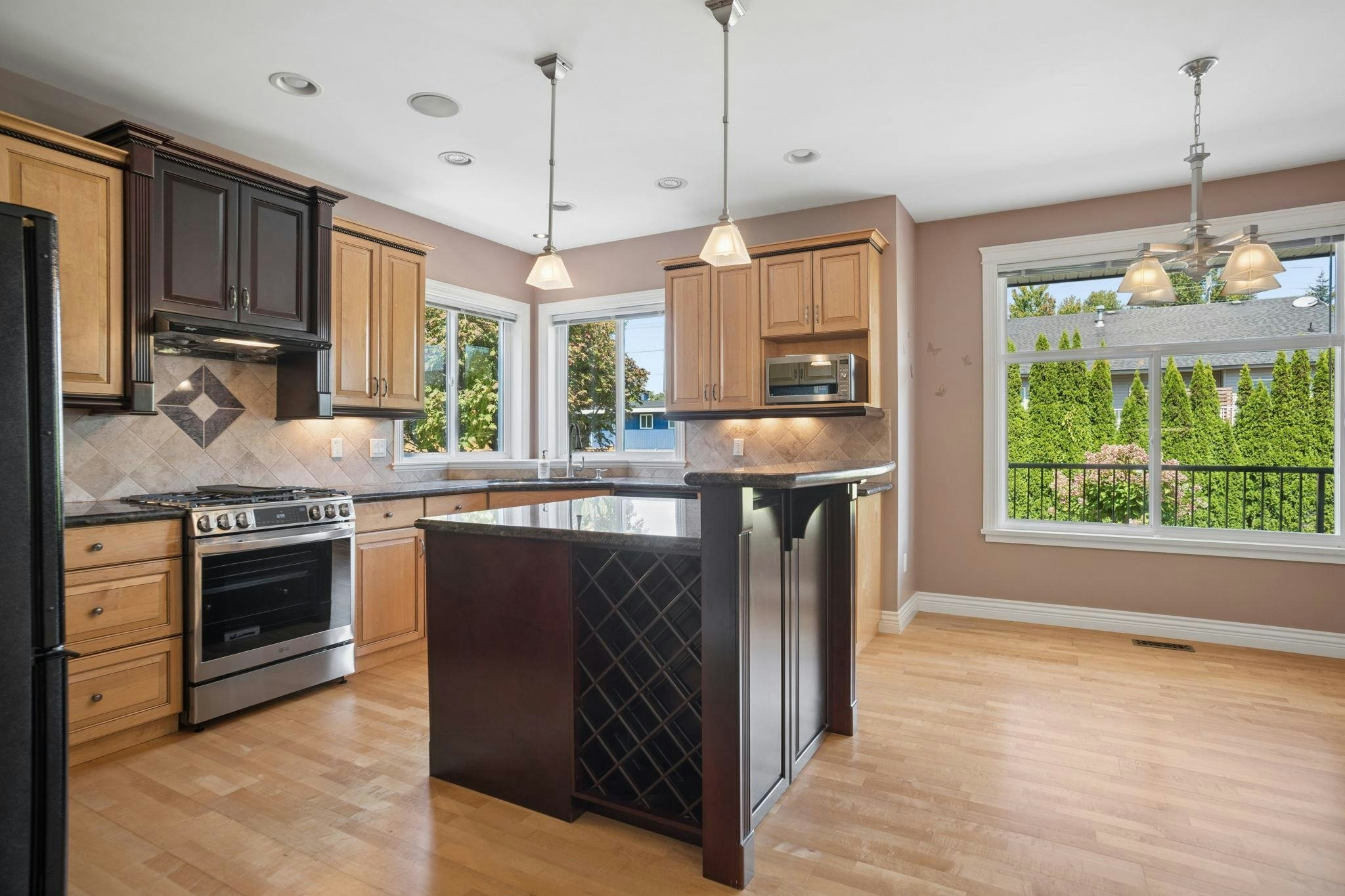 789 Grover Avenue, Coquitlam, BC, V3J 3C9 - 15