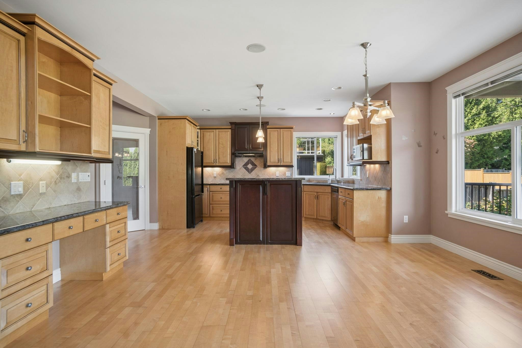 789 Grover Avenue, Coquitlam, BC, V3J 3C9 - 14