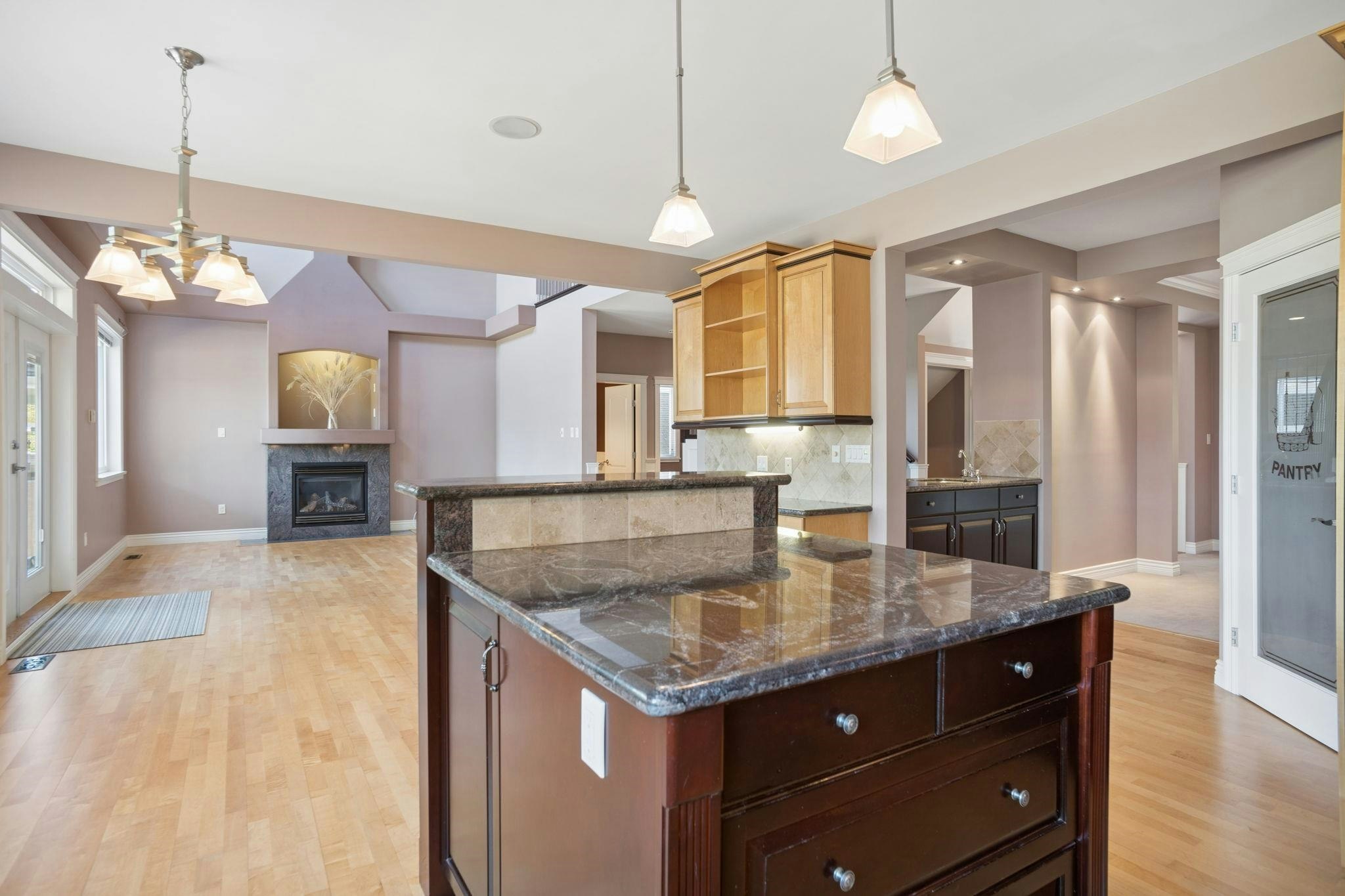 789 Grover Avenue, Coquitlam, BC, V3J 3C9 - 17