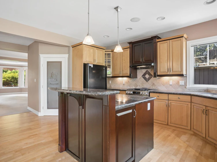 789 Grover Avenue, Coquitlam, BC, V3J 3C9 - 16