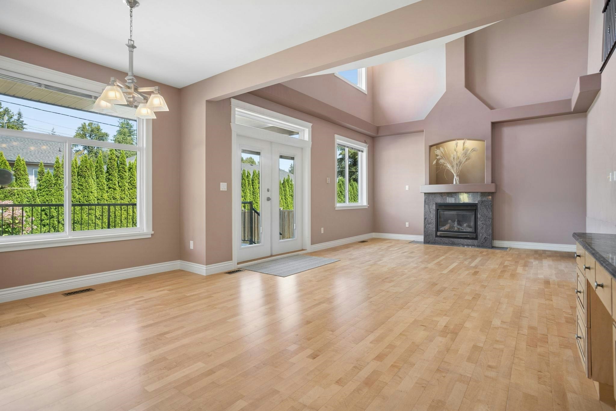 789 Grover Avenue, Coquitlam, BC, V3J 3C9 - 19