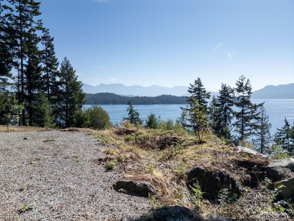 1573 Smith Road, Bowen Island, BC, V0N 1V6 - 24