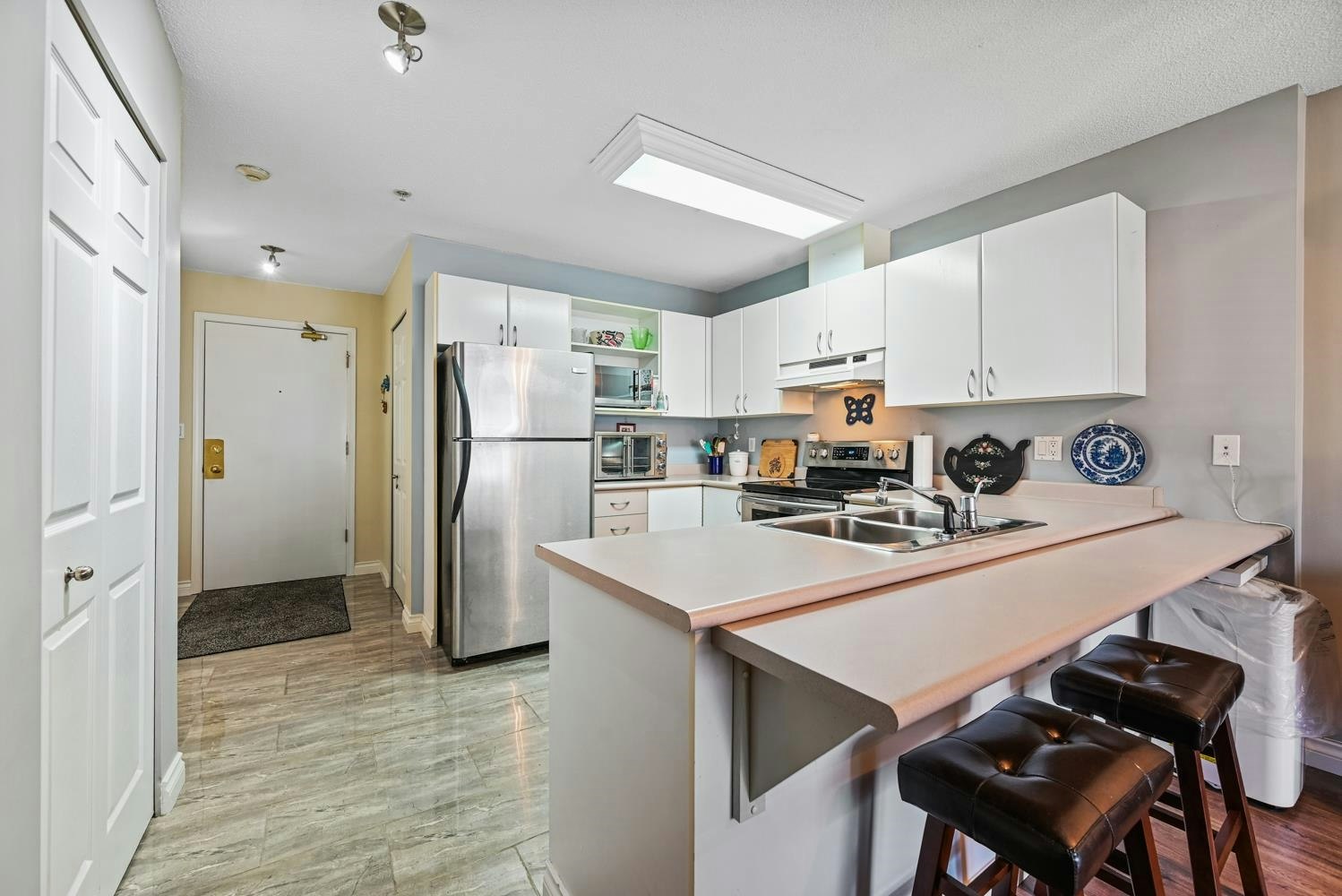 211-12160 80 Avenue, Surrey, BC, V3W 0V3