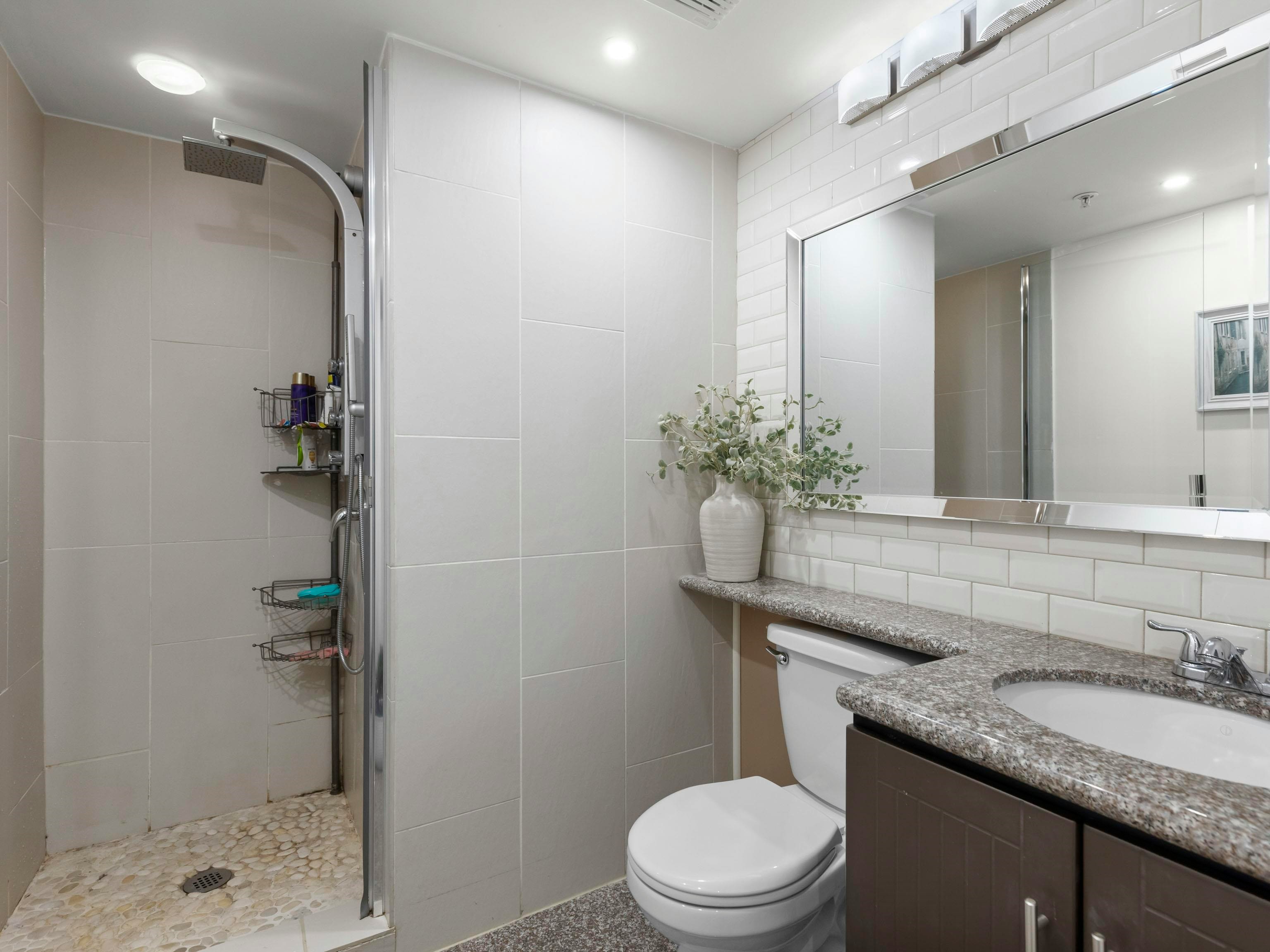 102-2528 E Broadway, Vancouver, BC, V5M 4V2 - 23