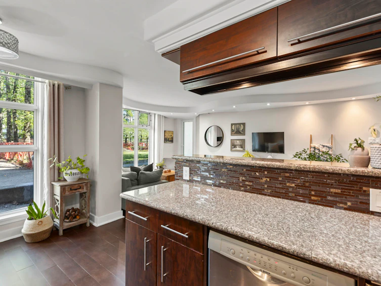 102-2528 E Broadway, Vancouver, BC, V5M 4V2 - 16